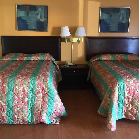 Skyland Inn - Bristol Hilander Park Εξωτερικό φωτογραφία