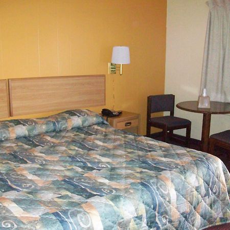 Skyland Inn - Bristol Hilander Park Εξωτερικό φωτογραφία