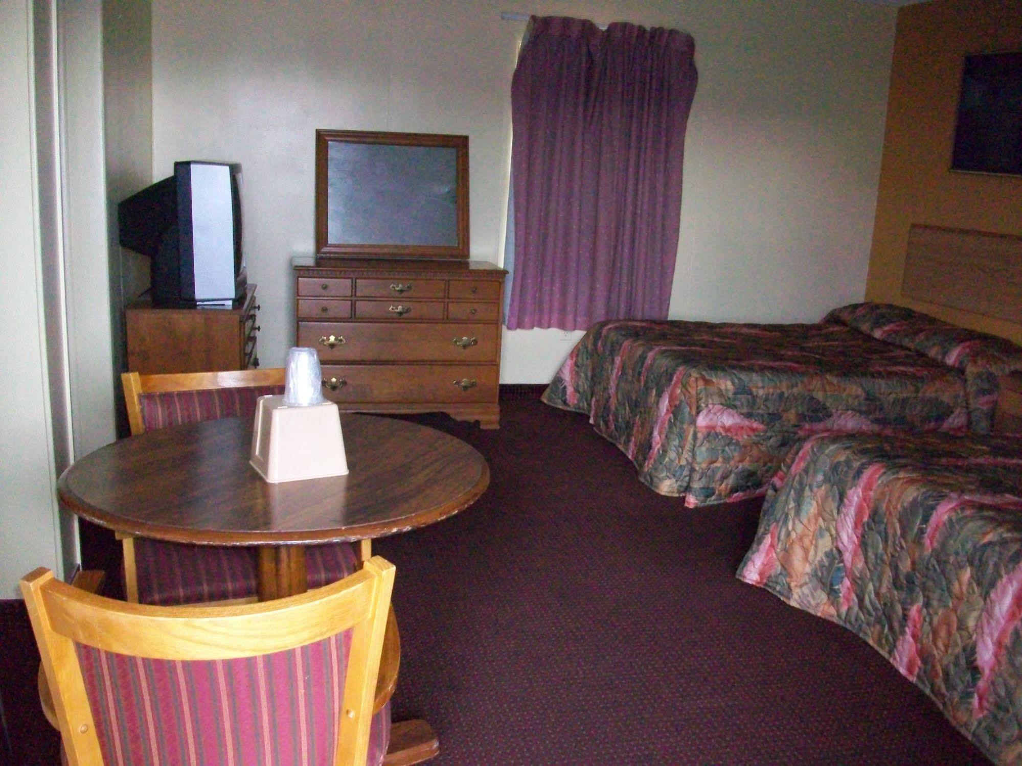 Skyland Inn - Bristol Hilander Park Εξωτερικό φωτογραφία